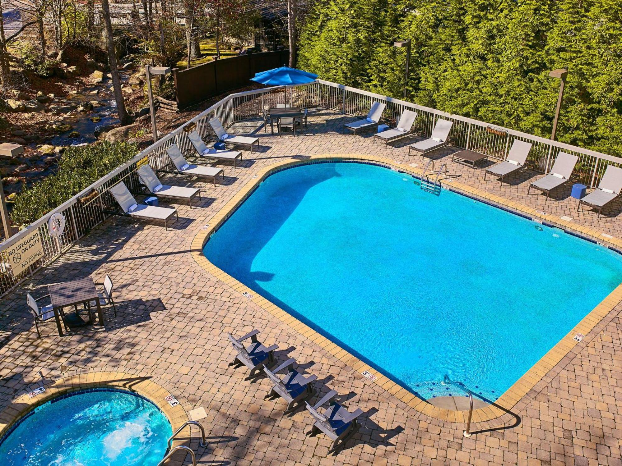 Hampton Inn Гетлинбург Екстериор снимка